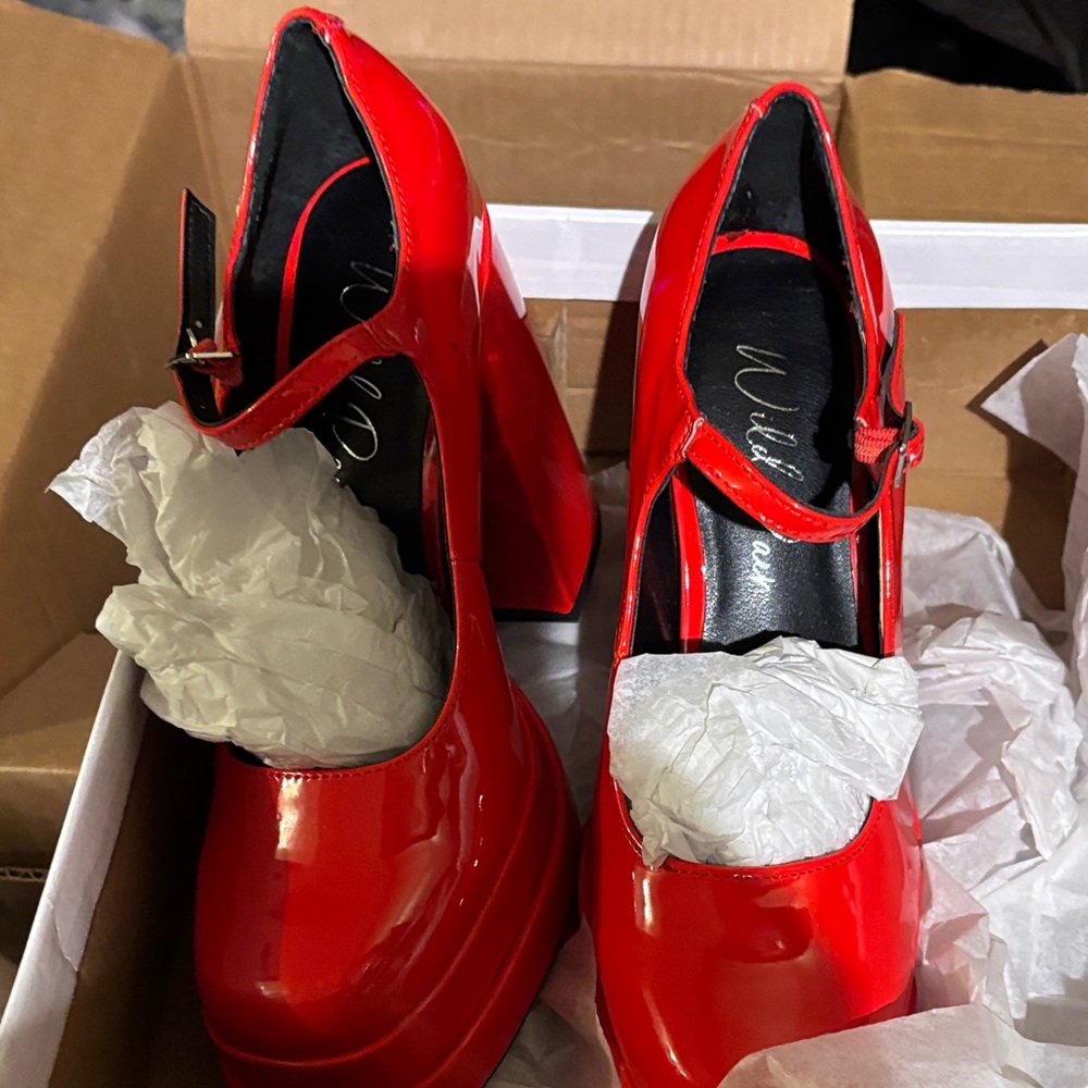 Wild Diva Bold Red Platform Heels platform 5” hee… - image 2